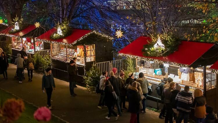The 11 Best Places to Visit This Festive Season in the UK