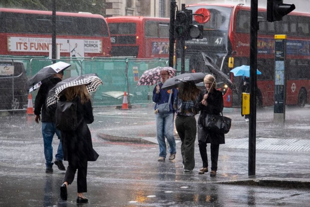 Rain, Rain, Go Away! 🌧️ London’s Wet January Forecast (Nigerians in the UK Take Note)