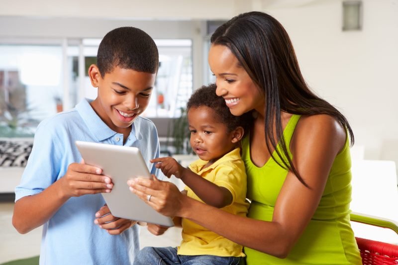 5 Habits Parents Don’t Know Their Kids Are Closely Watching (and Secretly Following)
