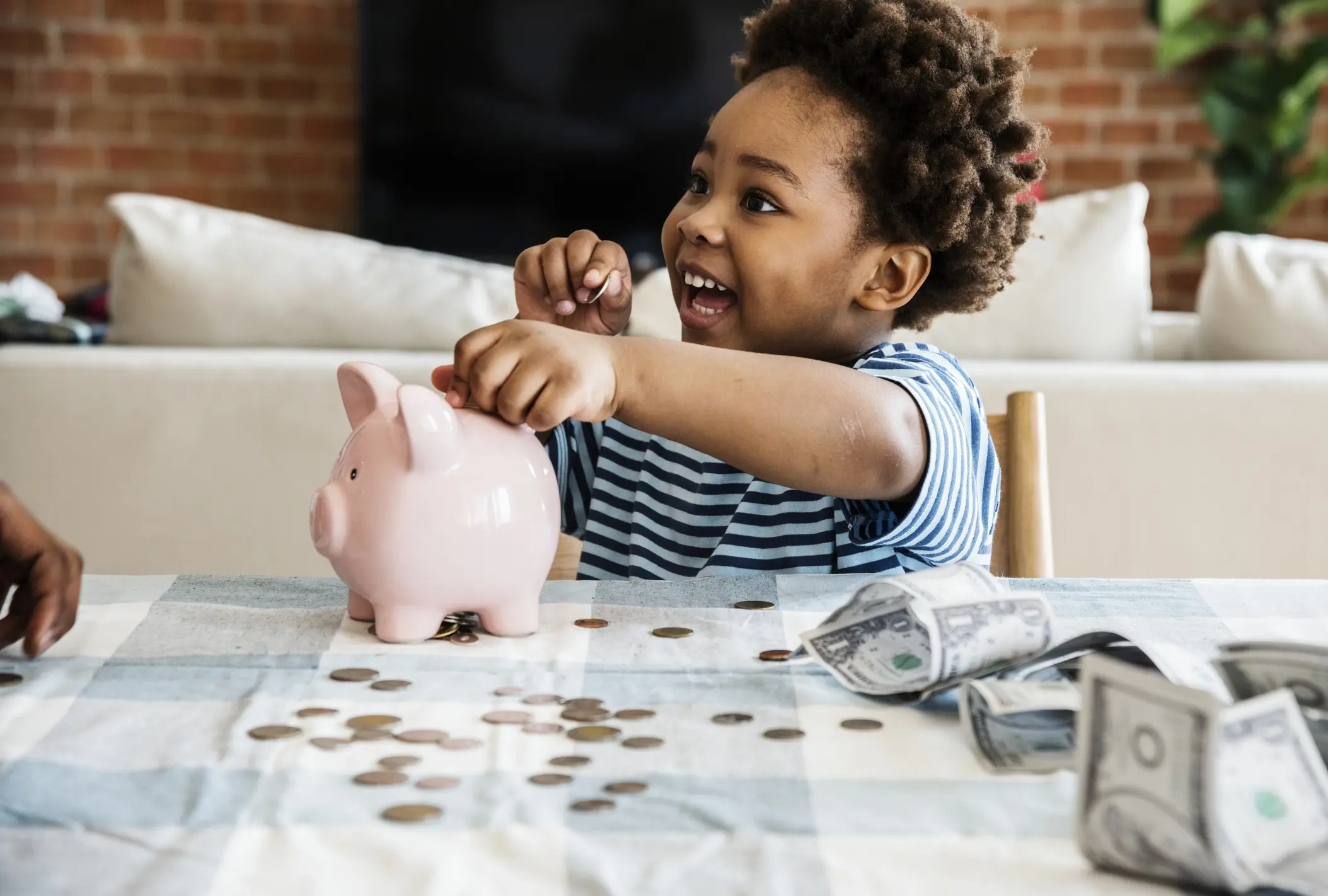 Naija Parents in the UK: Fun Ways to Teach Your Kids About Money This Summer