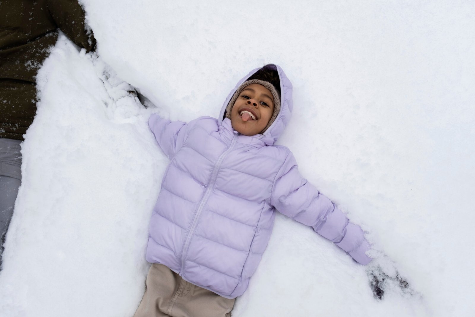 Icy Weather Alert: What Nigerians in the UK Should Do If Someone Falls
