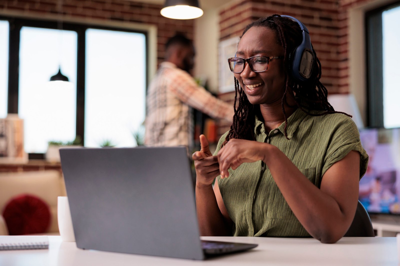 Social Media Manager (Remote) – UK Visa Sponsorship Available