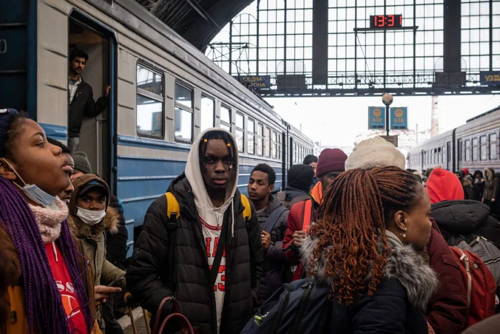 Train Users in the UK: Relatable Experiences Nigerians Will Understand 🇬🇧🚆