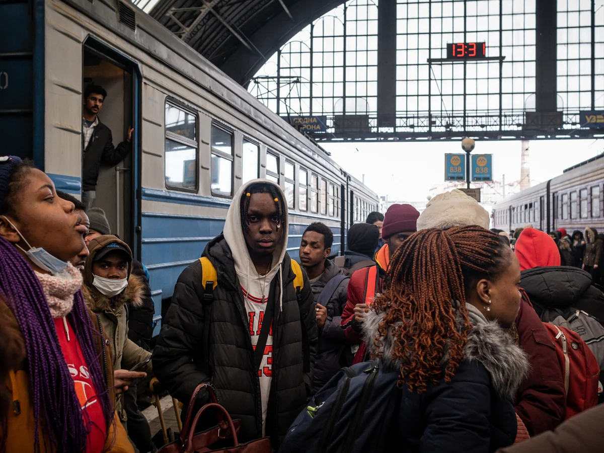 Train Users in the UK: Relatable Experiences Nigerians Will Understand 🇬🇧🚆 Train Users in the UK: Relatable Experiences Nigerians Will Understand 🇬🇧🚆